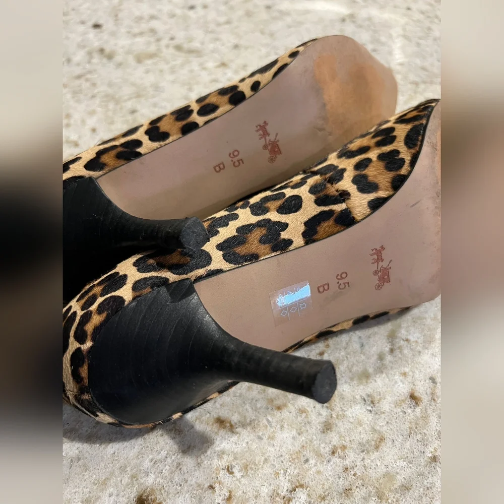 Women's Coach Zan Pointed Toe Animal Leopard Print Haircalf, Size 9.5 - Picture 4 of 8